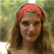 He estado viviendo en Estados Unidos mientras estudiaba y hacia un intercambio cultural. Ofrezco clases particulares a gente para prepararse el First